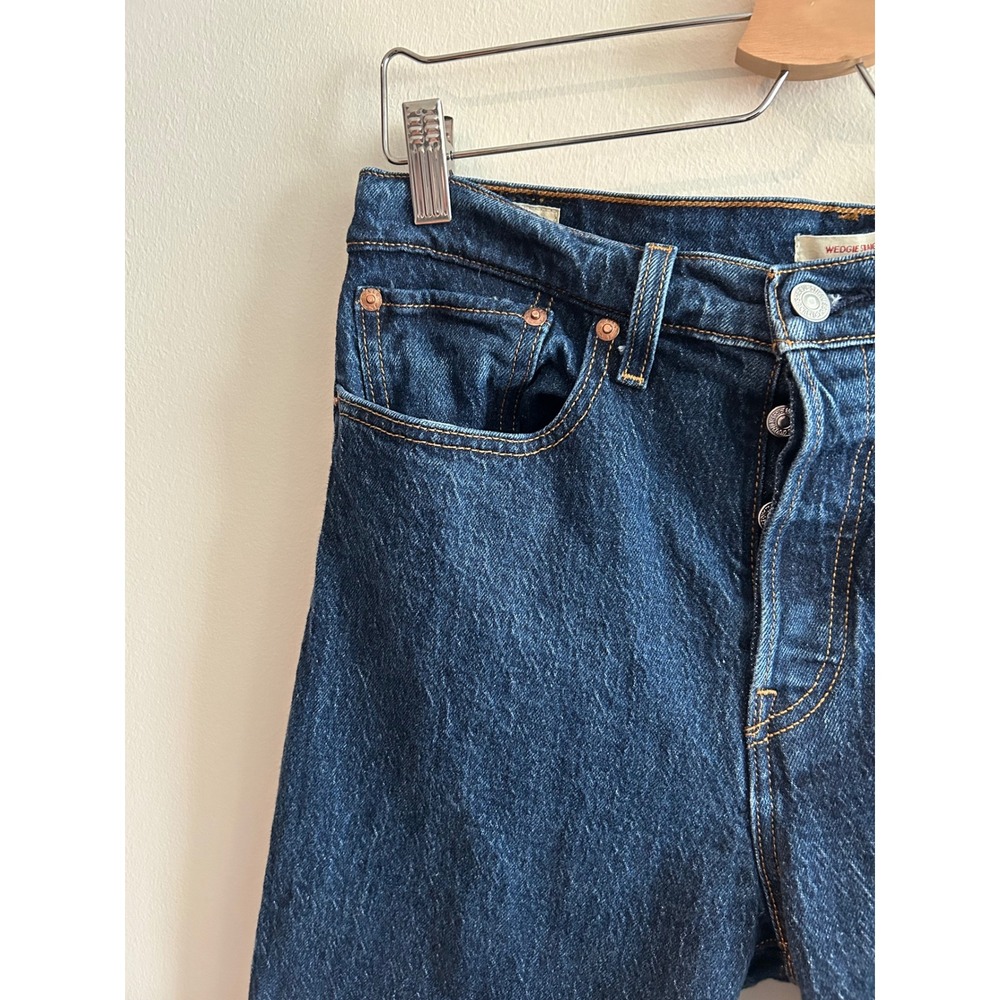 Levi's Premium Wedgie Straight Jeans Dark Indigo 30 High Rise Button Fly Denim - Picture 3 of 9